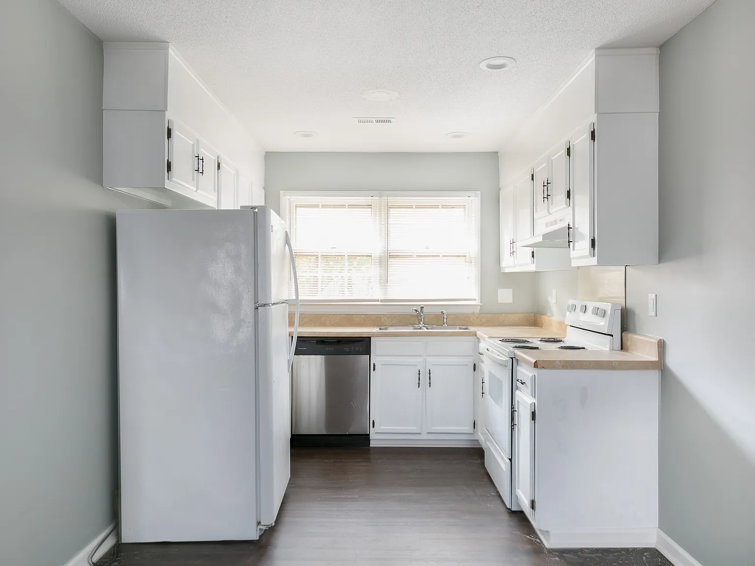 608 Missenburg Court - 1 — Photo 4