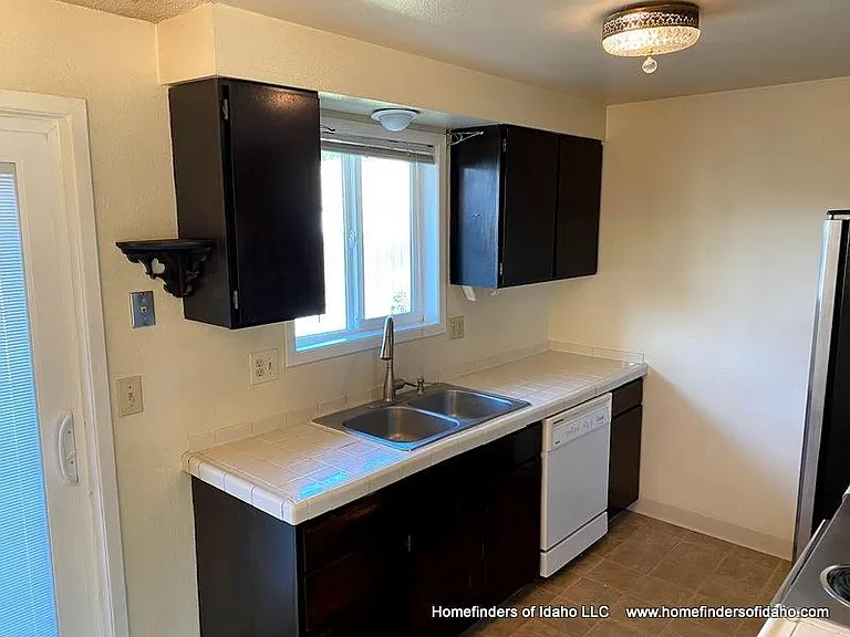 9050 W Ruth St — Photo 8