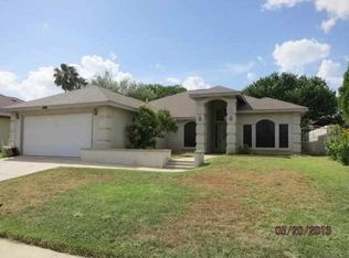 1904 Woodland Dr, Laredo, TX 78045