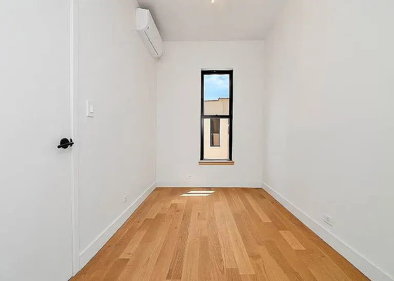 25-11 34th St #3B — Photo 6