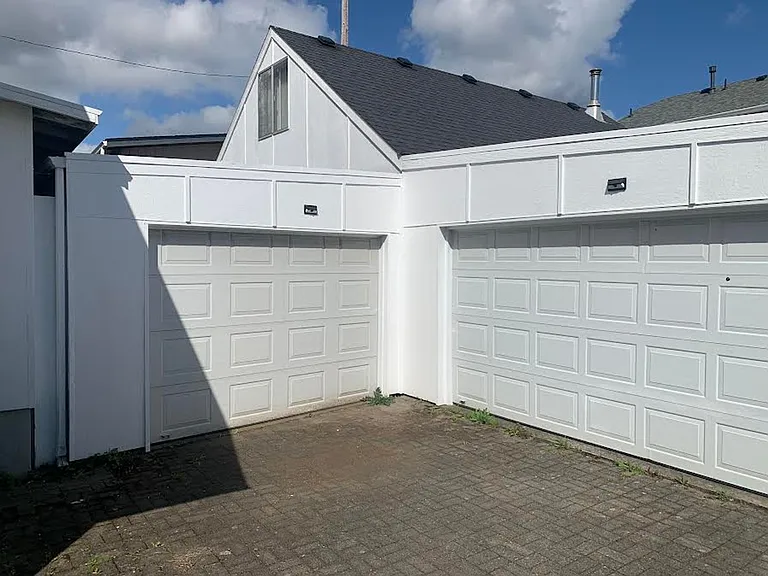 8303 SE Alder St — Photo 17