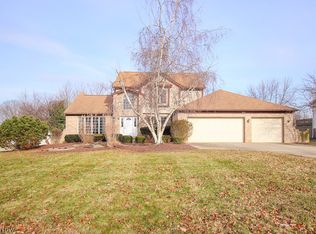 265 Long Rd, Macedonia, OH 44056