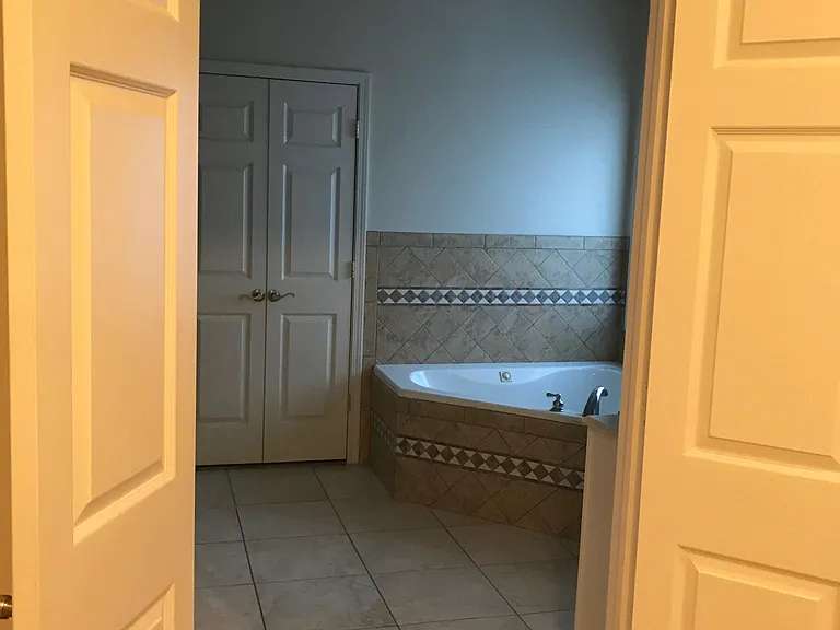 630 Winchester Dr — Photo 1