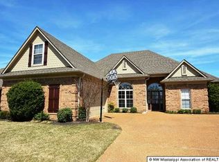 1278 Heritage Dr S, Hernando, MS 38632
