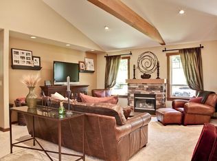 279 S West Camano Dr, Camano Island, WA 98282