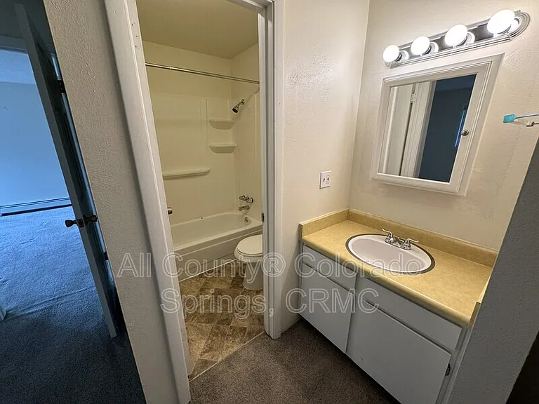 5030 El Camino Dr #4 — Photo 10