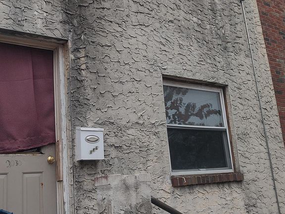 3rd image of 2030 E Tioga St