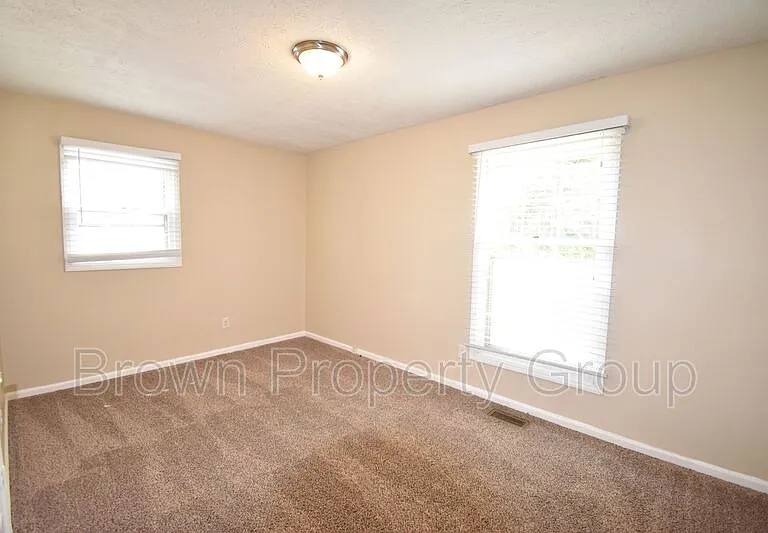 333 McFadyen Dr — Photo 12