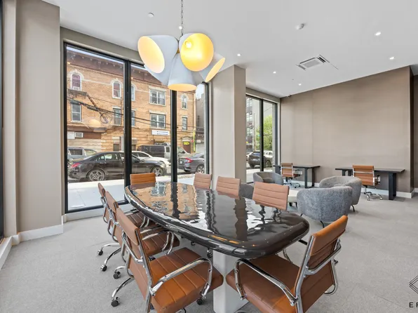 2605 Snyder Avenue image 24 of 26