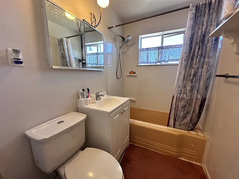 2240 Nome St — Photo 18
