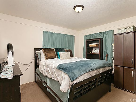 3rd image of 456 W East Dr W
