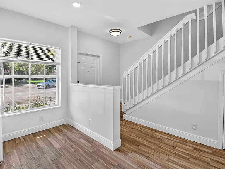 6917 Crooked Fence Dr — Photo 18