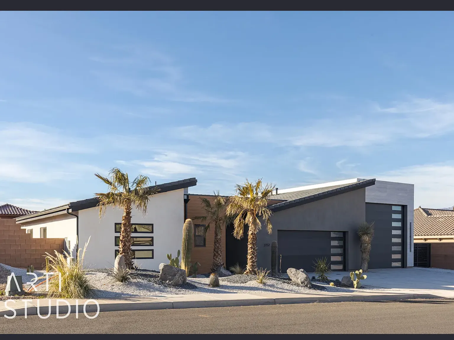 5 bed, 2860 sqft, $6,700 — Photo 3