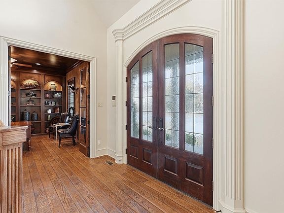 3rd image of 40 Germay Ct
