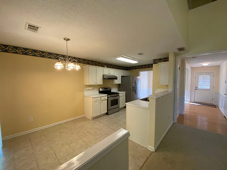2585 Davenport Park Dr — Photo 4