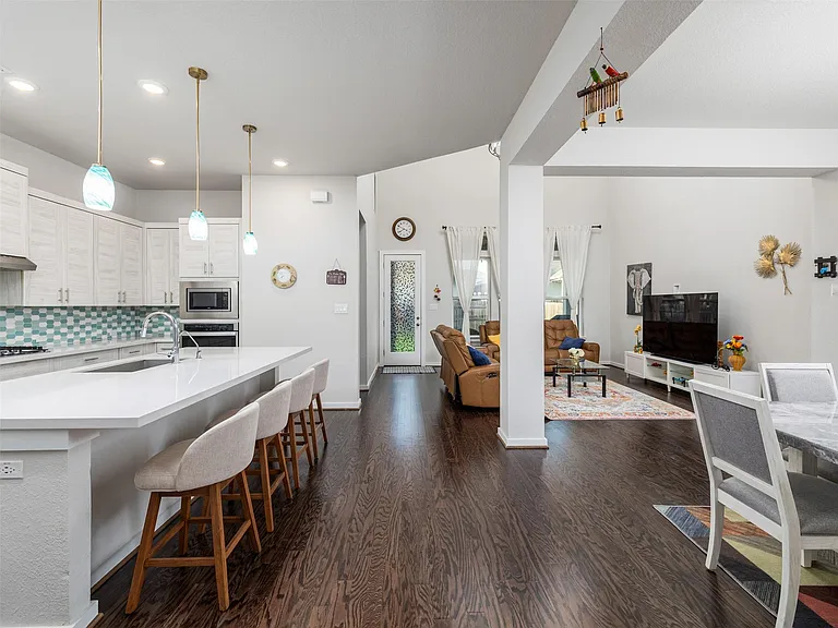 6512 Covina Ln — Photo 4
