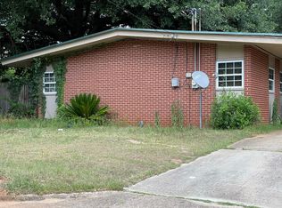 1963 S Riverview Cir, Albany, GA 31705