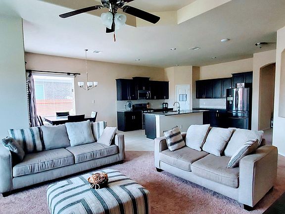 3rd image of 1104 Lake Forest Trl