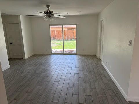 3rd image of 51345 Avenida Velasco #51345