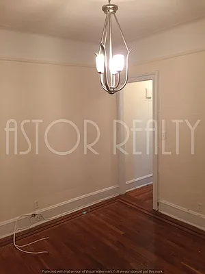 Rented by Astor Realty | media 18