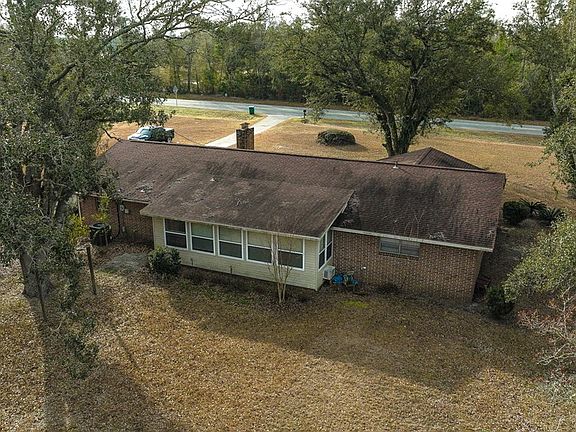 4th image of 18799 NE Roy Golden Rd