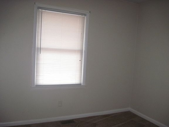 3rd image of 728 Hi Crest Dr #A