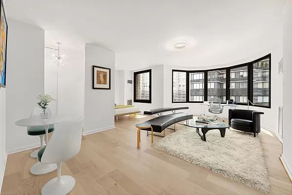 1st image of 44 W 62nd St APT 9D