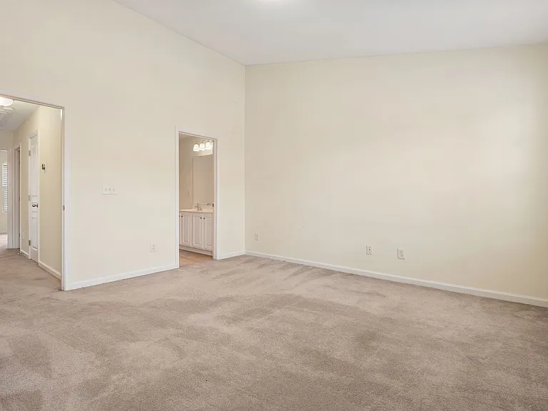 605 Cupola Dr — Photo 12