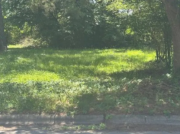 203 Booker Street NW, Pikeville, NC 27863