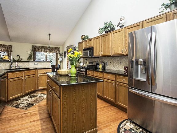 4th image of 4356 Parkshore Dr