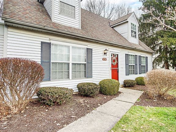 2nd image of 2799 Tinkers Ln