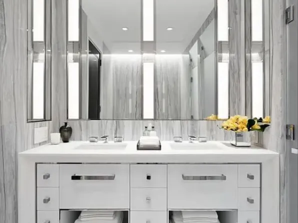 200 East 95th Street image 4 of 10