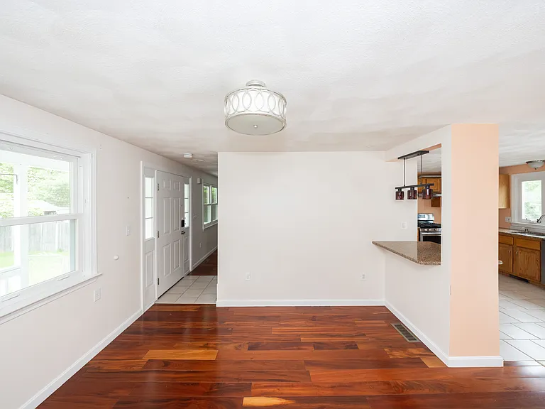 42 Wildcrest Ave — Photo 11