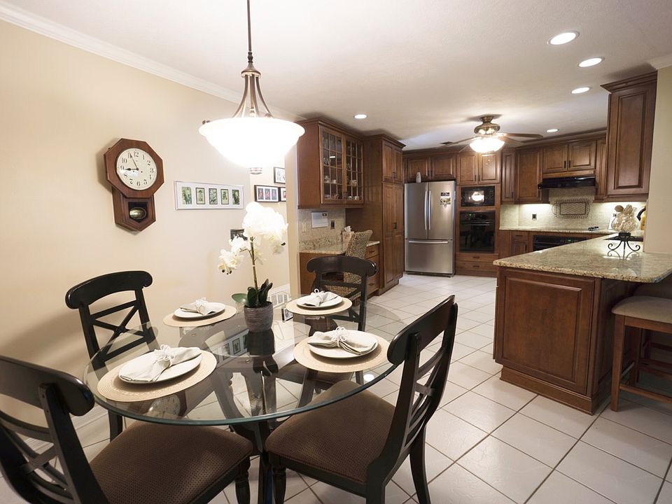 Dinette Area