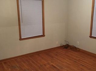 428 17th St SE APT 1, Cedar Rapids, IA 52403