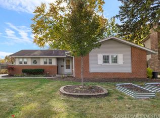 619 Oakton St, Elk Grove Village, IL 60007