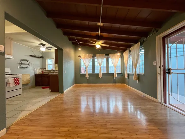 SH3373, 3371 & 3373 N Falcon Ave, Signal Hill, CA 90755