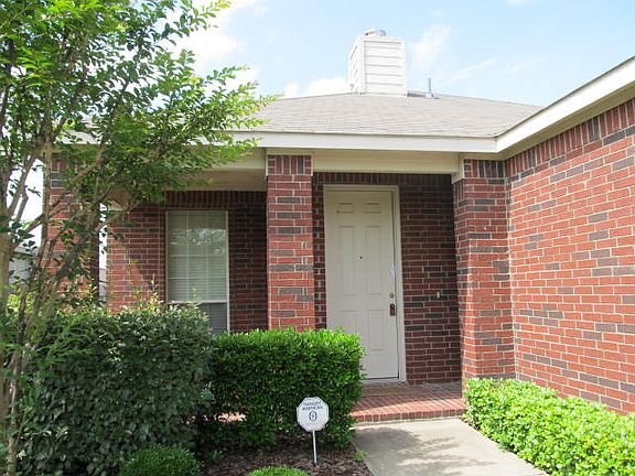 3rd image of 14605 Eaglemont Dr