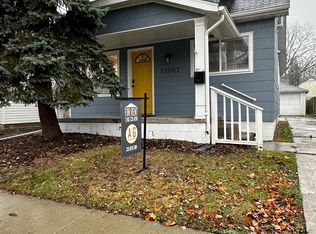 22002 Rosedale St, Saint Clair Shores, MI 48080