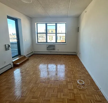 Sold by Michael Reed, LREB | media 10