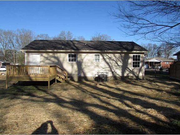 5th image of 6106 Walden Ave