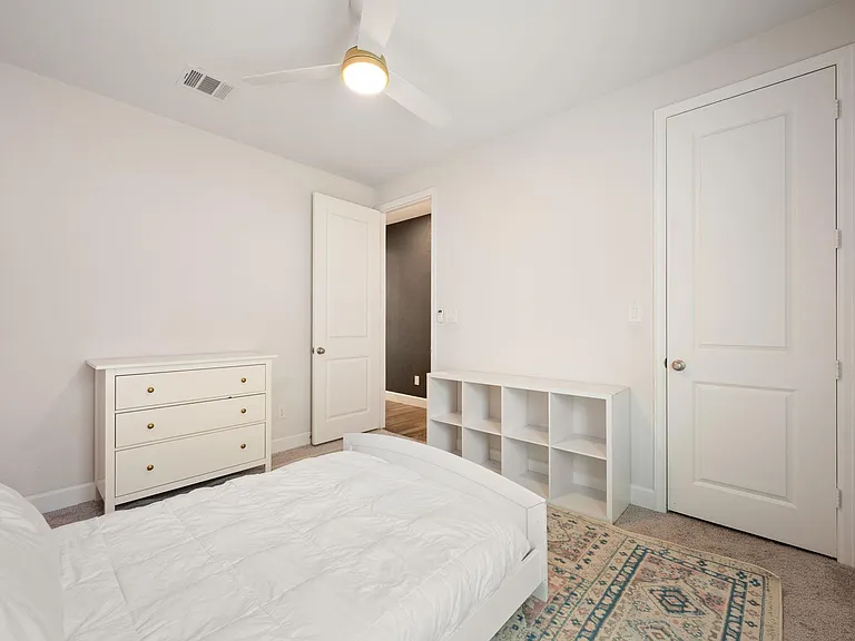 343 Eagle Ford Dr — Photo 21