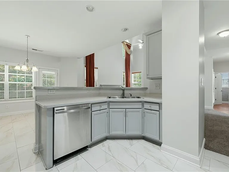3032 Mockingbird Ln — Photo 6