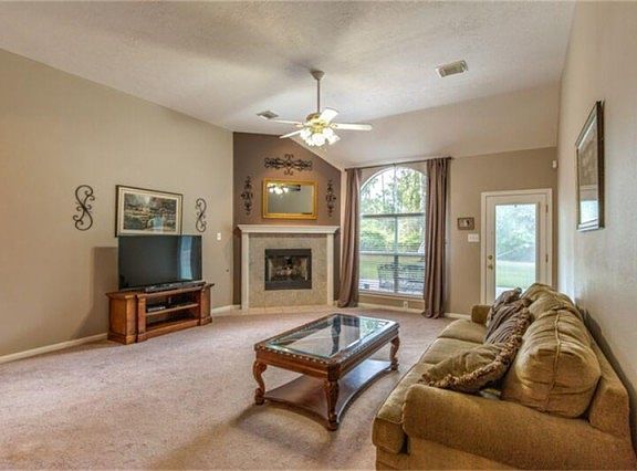 4th image of 7511 Ramblewood Dr