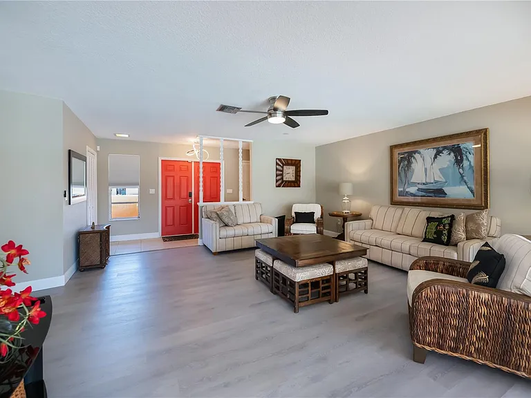 69 Sabal Dr — Photo 9