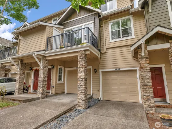 1913 16th Lane E, Issaquah, WA 98029