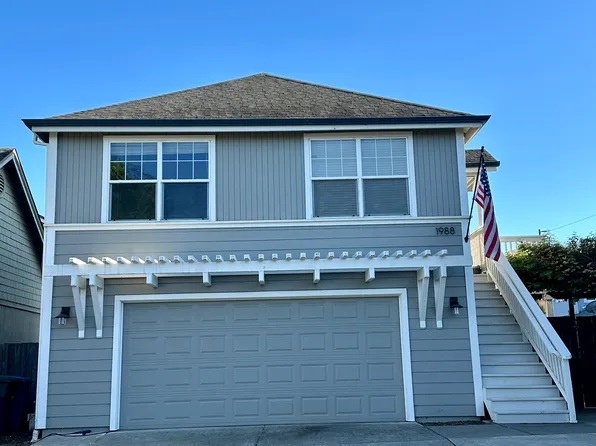 1988 Alamo Ln, Santa Rosa, CA 95407