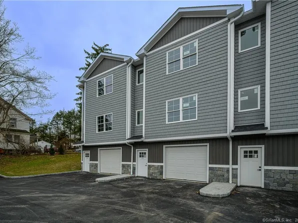 243 Echo Lake Road #D-2, Watertown, CT 06795