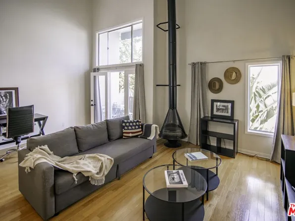 18645 Hatteras St Unit 281, Tarzana, CA 91356