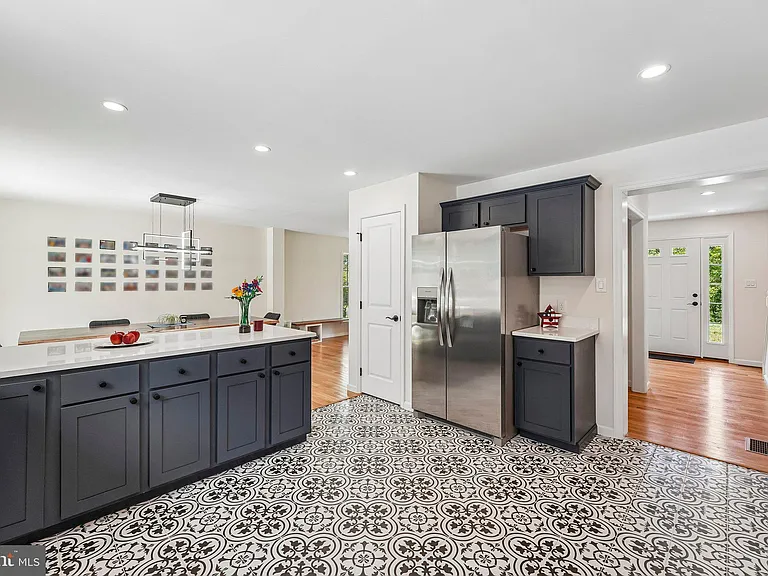 40 Creek Rd — Photo 11